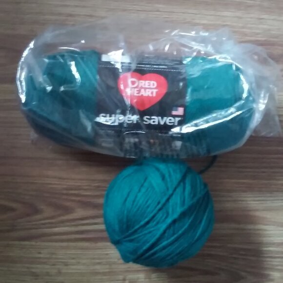 Yarn Red Heart Real Teal1 Skein And One 4" Ball - Picture 1 of 1